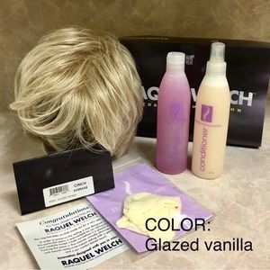 Rachel Welch Short Wig